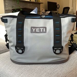 Yeti Hopper 20 Cooler